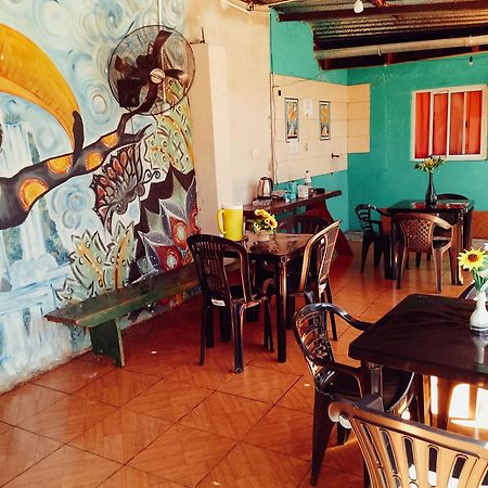 Hostel Loli Puerto Iguazú Zewnętrze zdjęcie